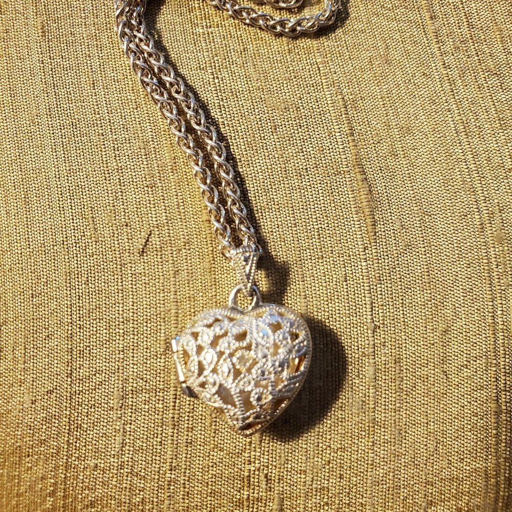 Sterling Silver Filigree Heart Locket